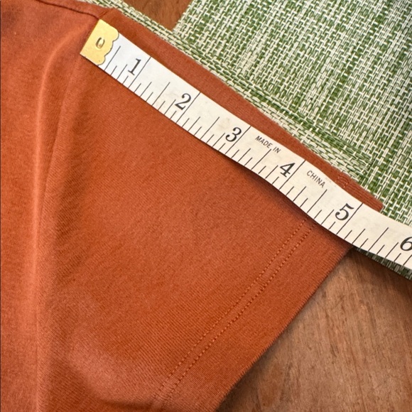 ARQ Rust colored T -Shirt. Short sleeves. Size Medium. Organic Cotton NWT - Picture 6 of 10